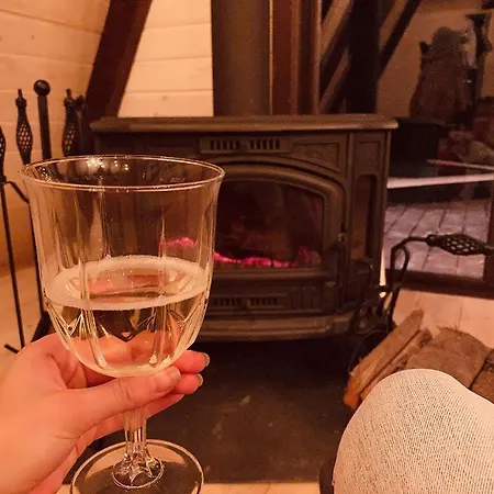 The Sunset будиночок з чаном чан не входить у вартість Zhuraky