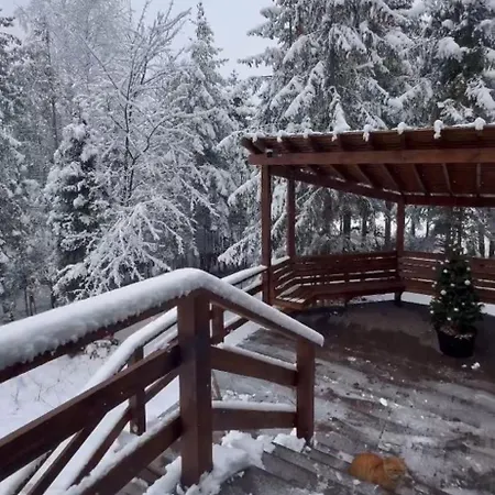 The Sunset будиночок з чаном чан не входить у вартість Zhuraky