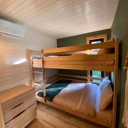 The Sunset будиночок з чаном чан не входить у вартість Holiday home Zhuraky