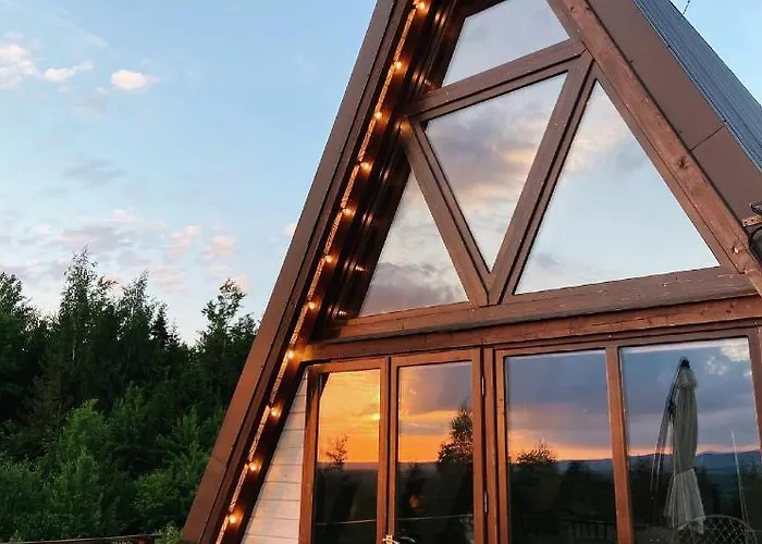 Holiday home The Sunset будиночок з чаном чан не входить у вартість Zhuraky